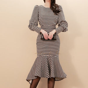 2019 New Spring Women&#39;s Sheath High Waist O-Neck Striped Lantern Sleeve Dress Fashion Elegant Slim Office Lady Dresses D93508X